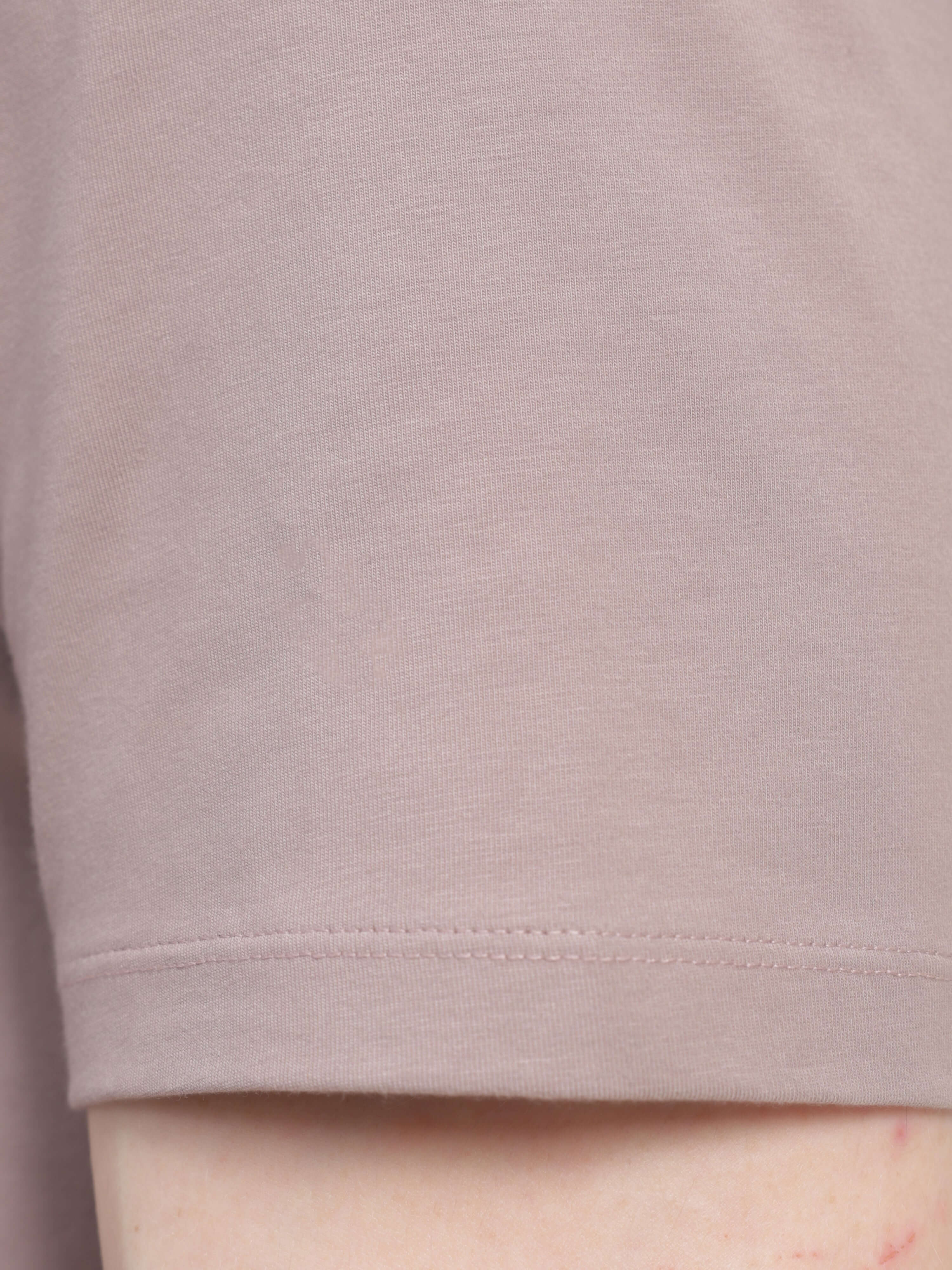 Dusky Maroon round-neck Turms T-shirt close-up, showcasing the tailored fit and high-quality fabric blend of 95% premium cotton and 5% spandex