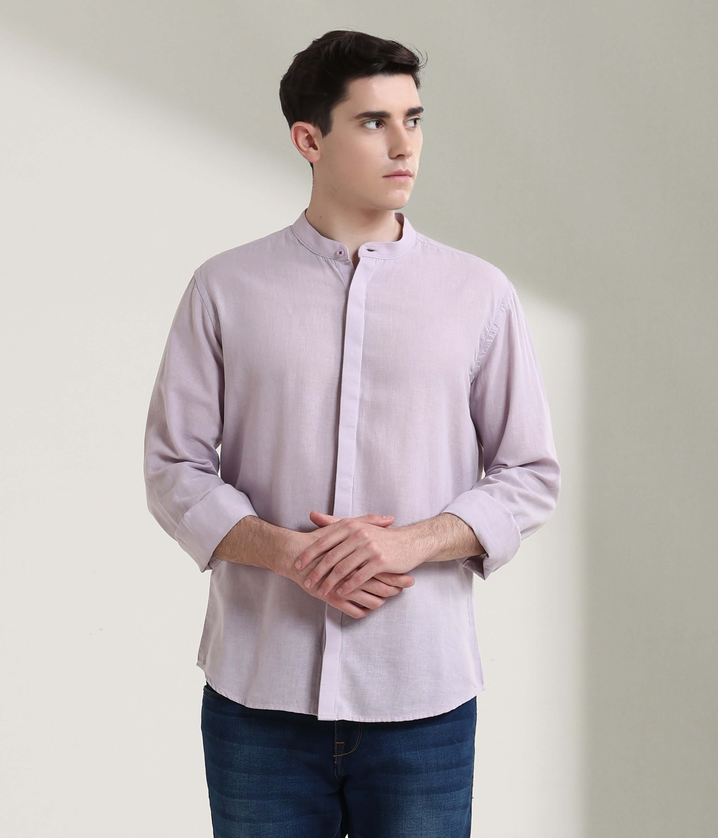 Men's linen shirt with mandarin collar, anti-stain and anti-odour features from Turms intelligent apparel collection.