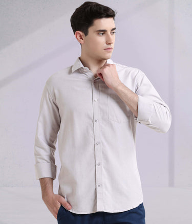 Pepple Haze Oxford Turms shirt in light color, showcasing intelligent apparel features like anti-stain, anti-odour, and waterproof.