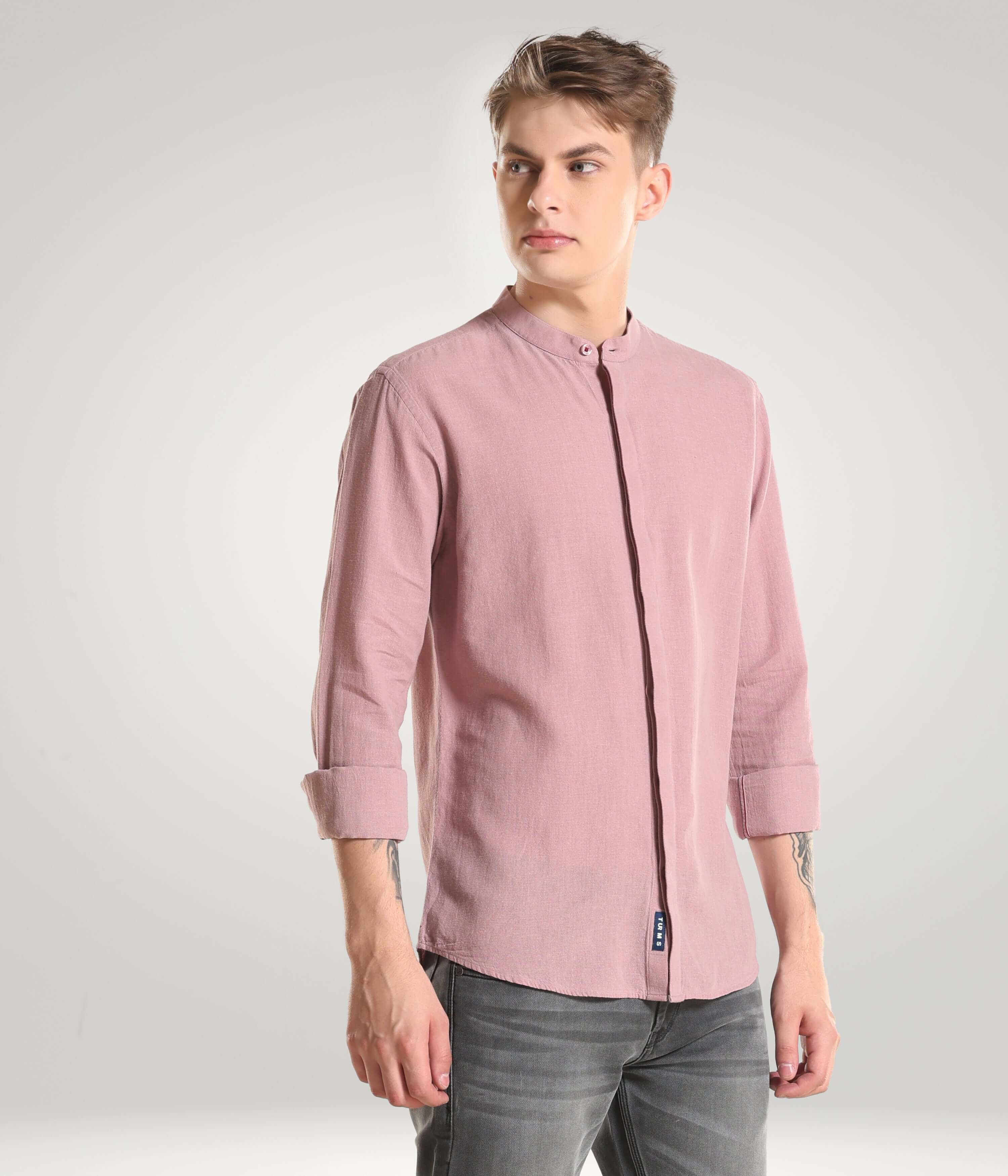 Man wearing Wood Rose Turms Cotton/Linen shirt with mandarin collar, showcasing premium quality, CoolTech, antistain, and anti-odour features.