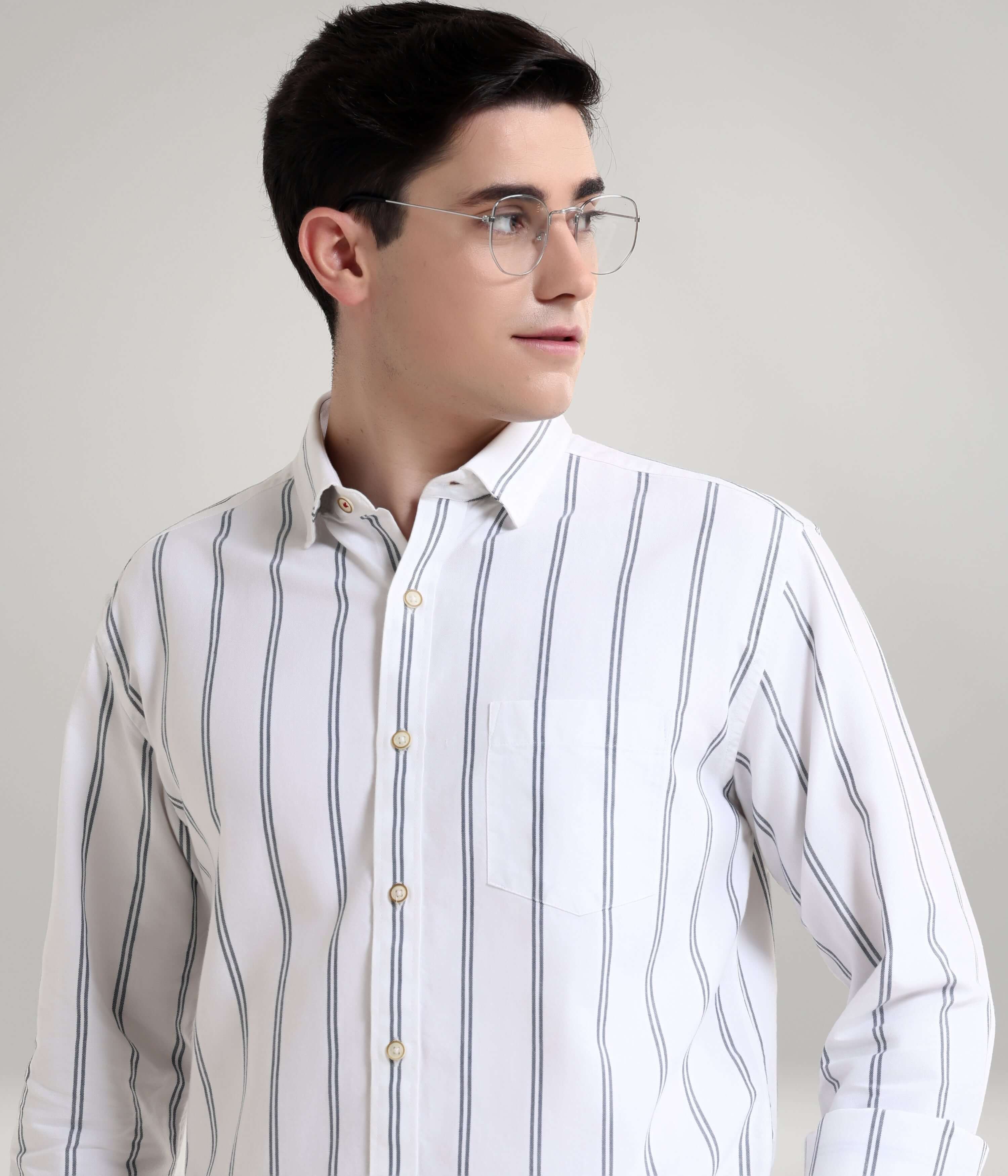 Man wearing Colada White Oxford Turms knitted stripe shirt, anti-stain, anti-odour, premium menswear for durability and style.