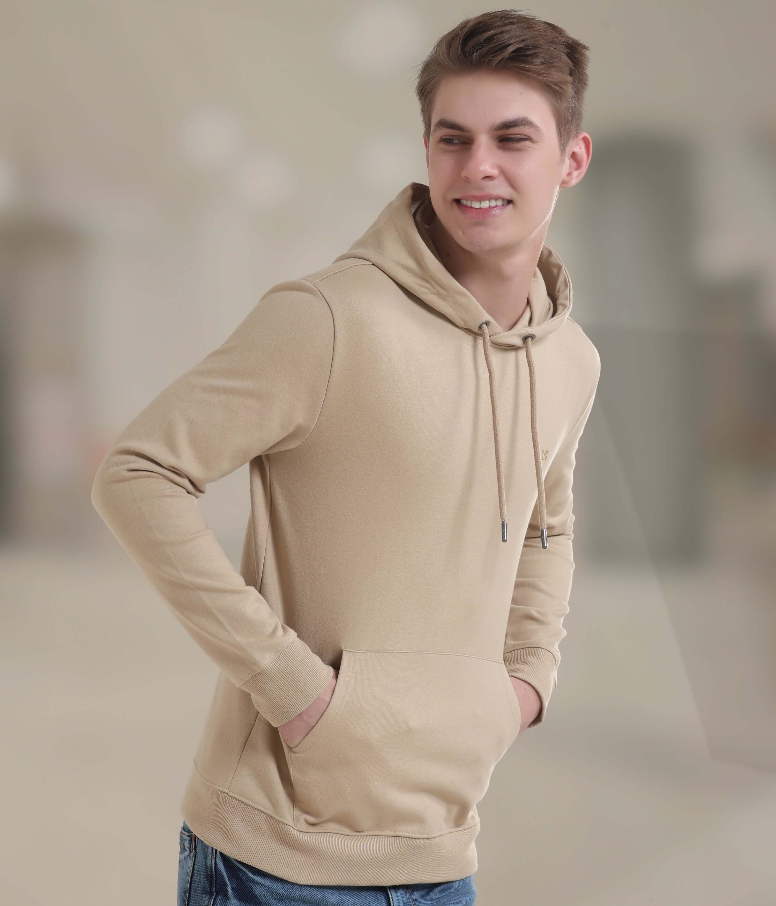 Camel Country Turms Intelligent Hooded Sweatshirt in beige, perfect blend of style, comfort, and waterproof functionality.