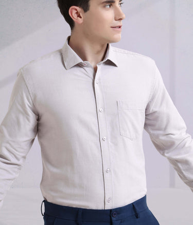 Pepple Haze Oxford Turms shirt in light gray, showcasing stylish and functional mens wear with anti-stain and waterproof features.