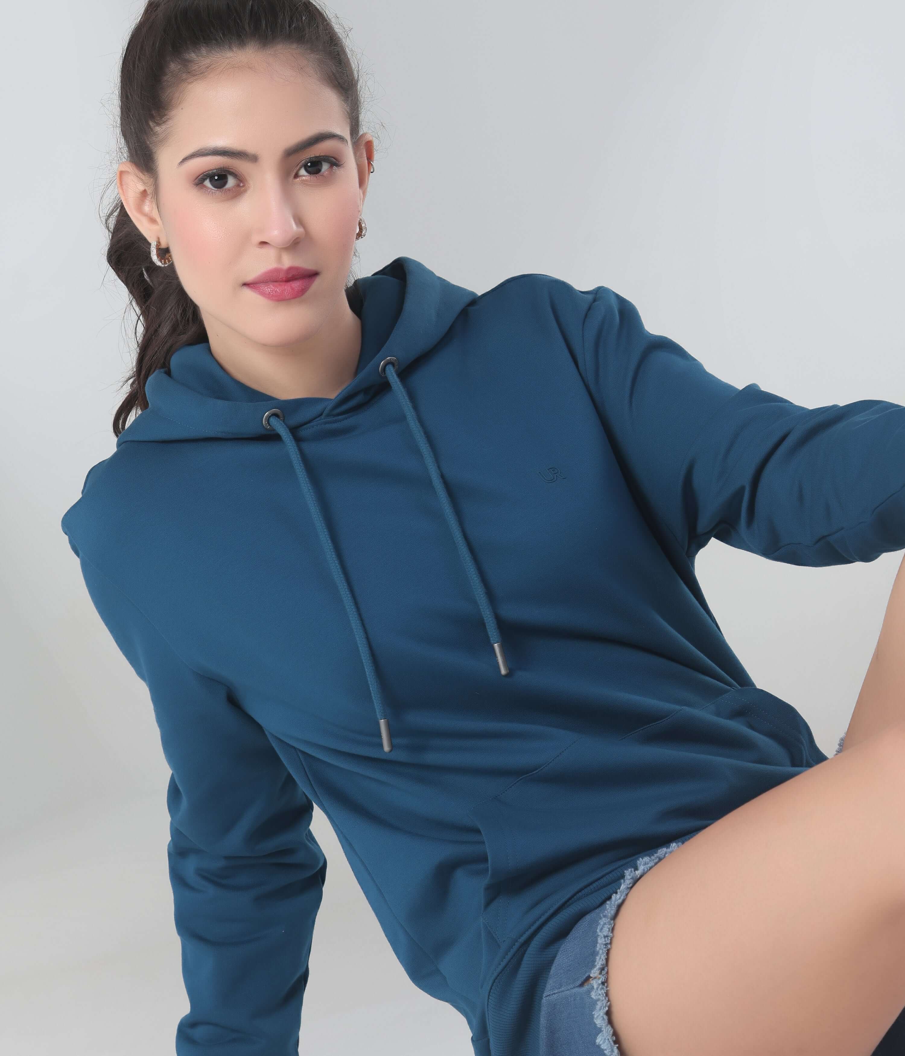 Blue Desert Turms Intelligent Hooded Sweatshirt, stylish and comfortable, ideal for travel wear and everyday use.