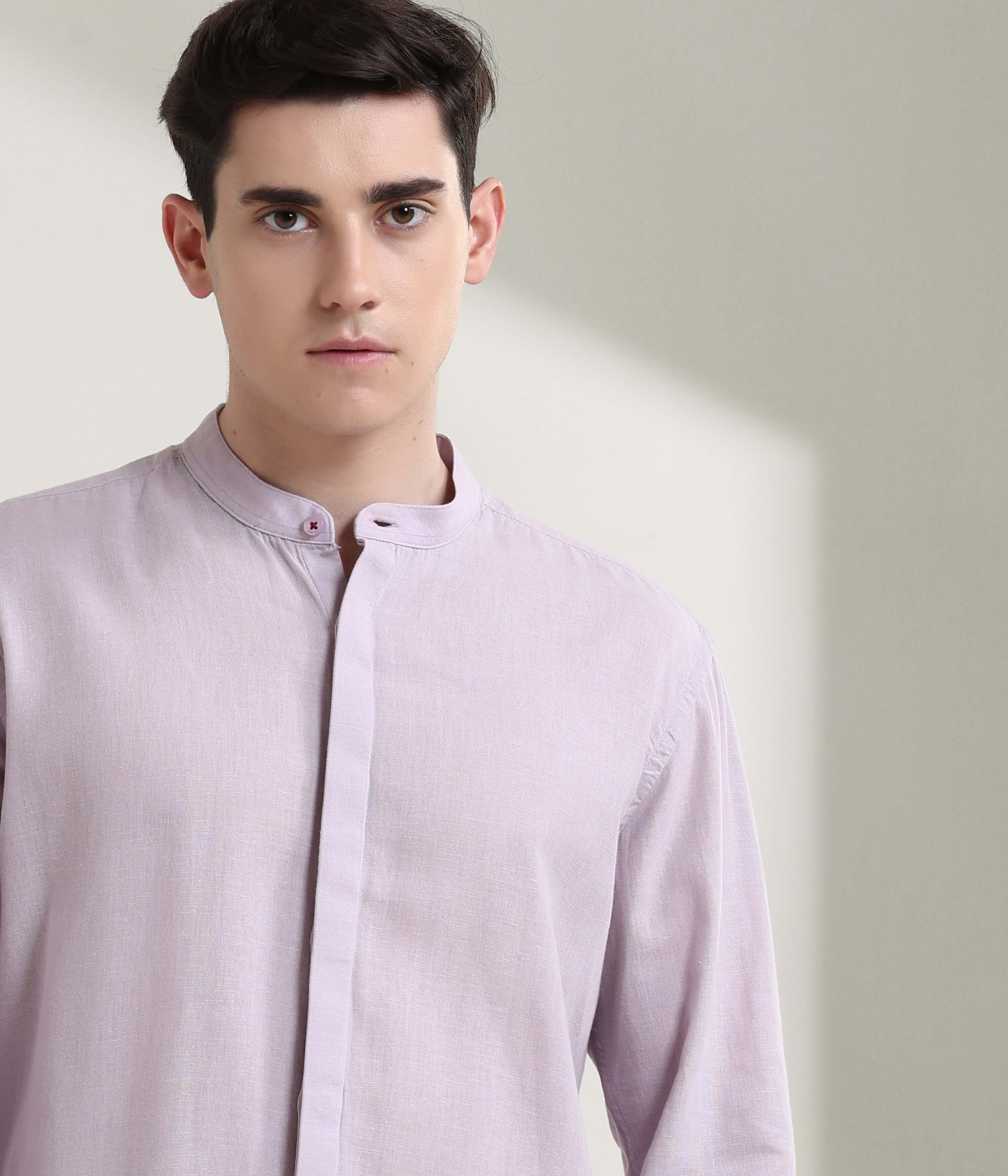 Man wearing Bergamot Lavender Turms linen shirt with mandarin collar, showcasing intelligent apparel design with anti-stain and anti-odour features.