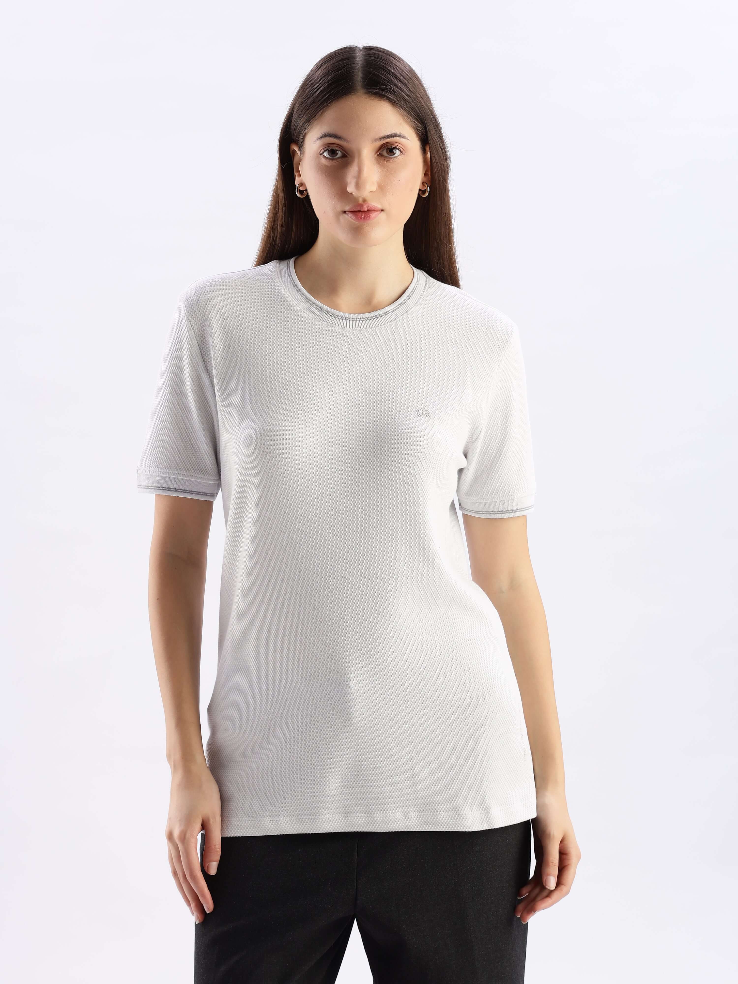 Model wearing the Nova Grey cooltech t-shirt featuring round neck, UV protectant, and anti-odour technology.