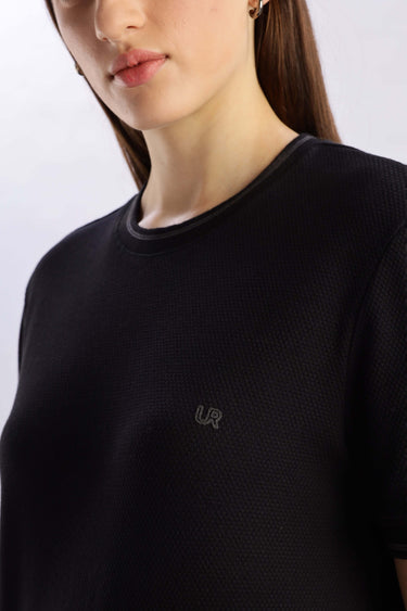 Mandalorian Black cooltech t-shirt showcased on model, featuring round neck and stylish comfort.