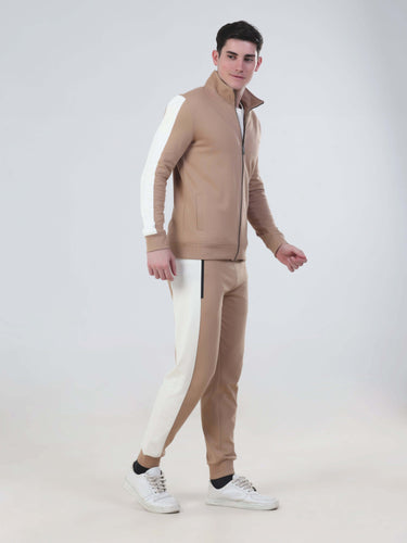 Fashionable Turms Intelligent co-ord set in squid game colors for men and women, featuring waterproof fabric and anti-odour technology.