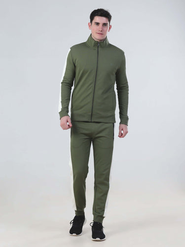 Turms Intelligent Cord Set in olive green, featuring a zip-up jacket and joggers, ideal for men and women, water-resistant.