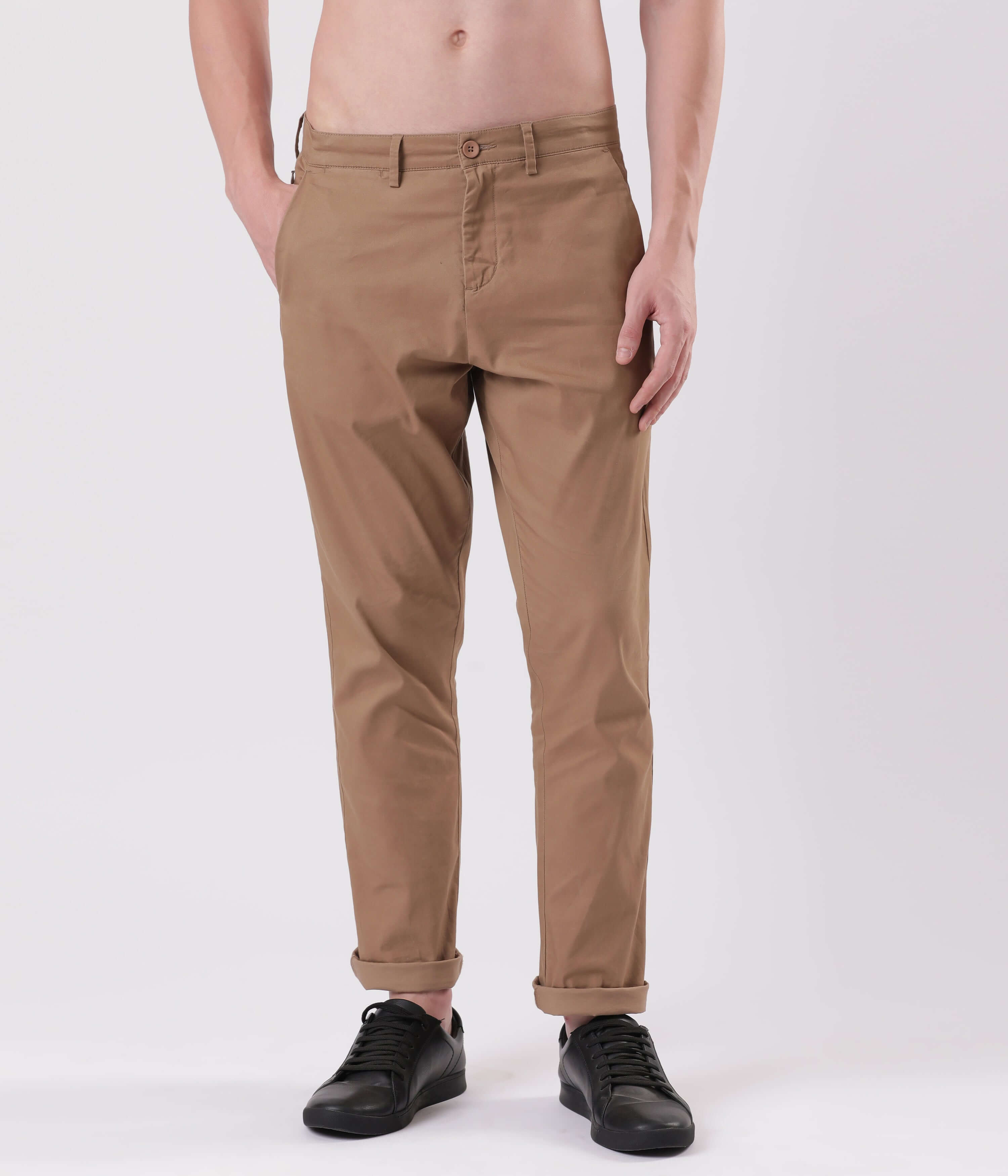 Turms Dessert Mirage Chino pants in compact cotton and spandex, showcasing a stylish fit and comfort.