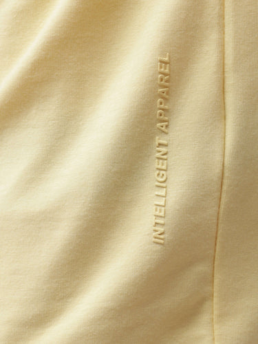 Close-up of Turms Intelligent Apparel round-neck T-shirt in new color honeycomb fabric with anti-odour and stain-proof technology