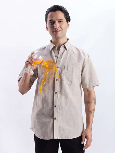 Desert Rider linen shirt from turms intelligent apparel featuring anti stain and waterproof qualities.