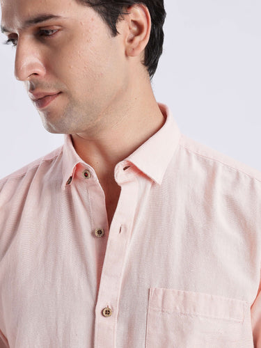 Peach Fuzz: premium linen shirt from turms intelligent apparel in soft pink, showcasing breathable and stylish design.