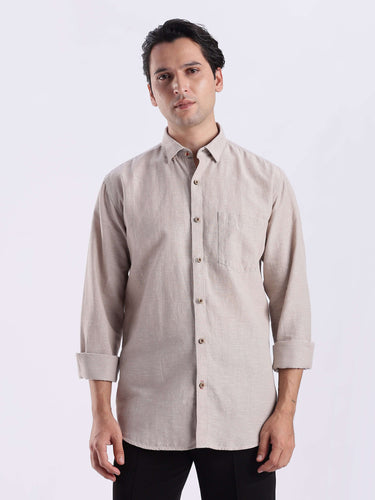 Irish Cream premium linen shirt from Turms Intelligent Apparel, breathable and water repellent, perfect for stylish comfort.