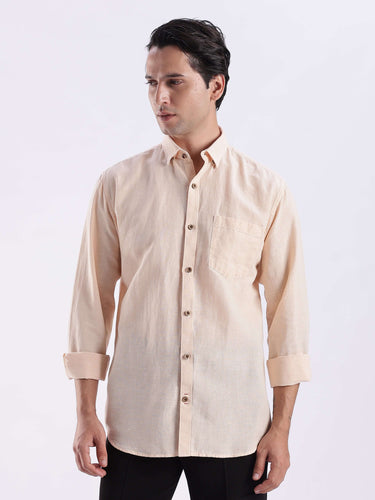 Sandy Sunset premium linen shirt from Turms Intelligent Apparel in soft beige, showcasing anti-stain, breathable features.