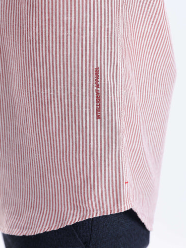 Scarlet Knight premium linen shirt from Turms Intelligent Apparel, featuring a durable woven fabric and stylish design.