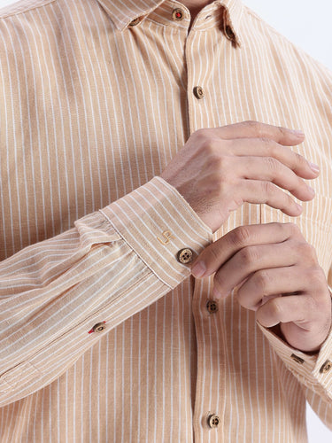 Iced Mokha premium linen shirt from Turms Intelligent Apparel showcasing breathable, anti-stain and water-repellent features.