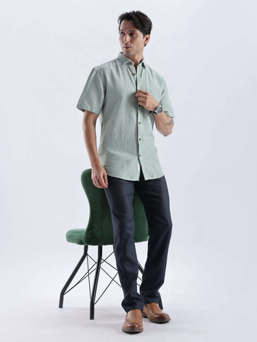 Fern Green linen shirt from Turms Intelligent Apparel, showcasing style and functionality in everyday luxury.
