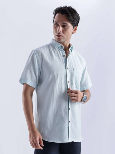 Blue Surf linen shirt from Turms Intelligent Apparel, breathable and stylish for everyday use.