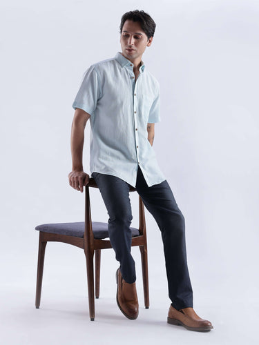 Blue Surf linen shirt from turms intelligent apparel, designed for style, comfort, and durability, perfect for any occasion.