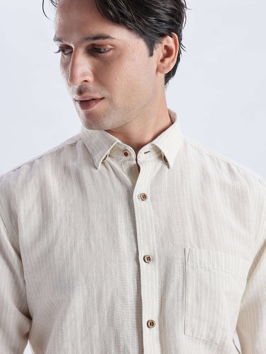 Dune Drift - premium linen shirt from Turms Intelligent Apparel featuring anti stain, anti odour, and water repellent qualities.