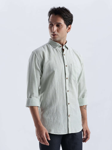 Pistachio Green premium linen shirt from Turms Intelligent Apparel with anti-odour, breathable features.
