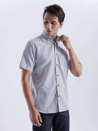 Jordy Blue linen shirt from turms intelligent apparel, featuring breathable fabric and anti-odour properties.