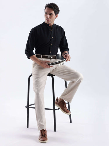 Nocturne Black shirt from Turms Intelligent Apparel, premium linen, breathable, anti stain, water repellent.