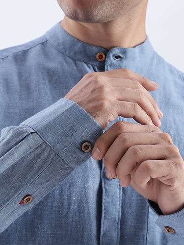 Onxy Teal 2.0 linen shirt featuring premium craftsmanship, anti-odour, waterproof, and anti-stain properties.