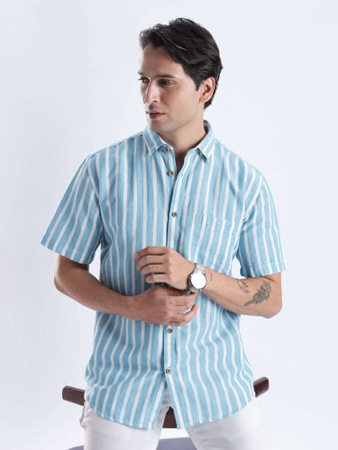 Blue Shore linen shirt from turms intelligent apparel in light blue stripes, combining style and functionality.