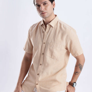 Cinnamon Dream linen shirt, premium fabric with anti-odour and anti-stain features, ideal for stylish everyday wear.