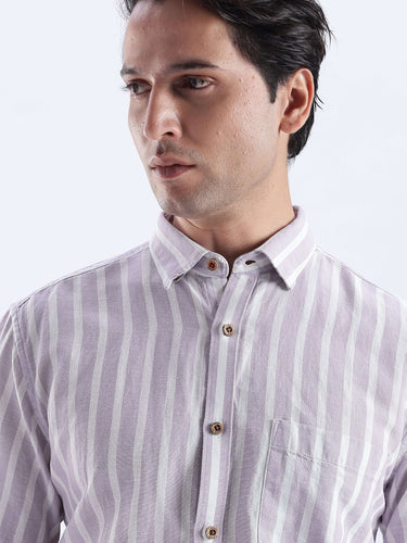 Lilac Haze linen shirt from Turms Intelligent Apparel, featuring breathable fabric and anti-odour properties.
