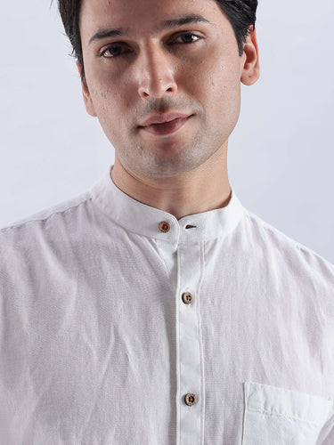 Frosty Lion linen shirt from turms intelligent apparel, breathable, anti odour, waterproof, imported fabric.