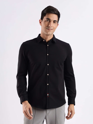 Venice Black knitted shirt with 8 way stretch, anti-odour, and premium quality from Turms.
