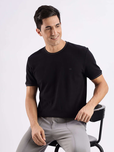 Mandalorian Black T-shirt, a stylish knitted shirt with 8-way stretch, anti-odour, and temperature control features.