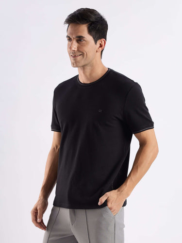Mandalorian Black Turms Intelligent Ice Cool Tech T-Shirt for men, featuring anti-odour, anti-stain technology and 8-way stretch.