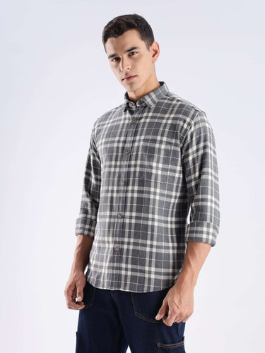 Turms recycled cotton check shirt for men, featuring anti-odour technology and sustainable style.