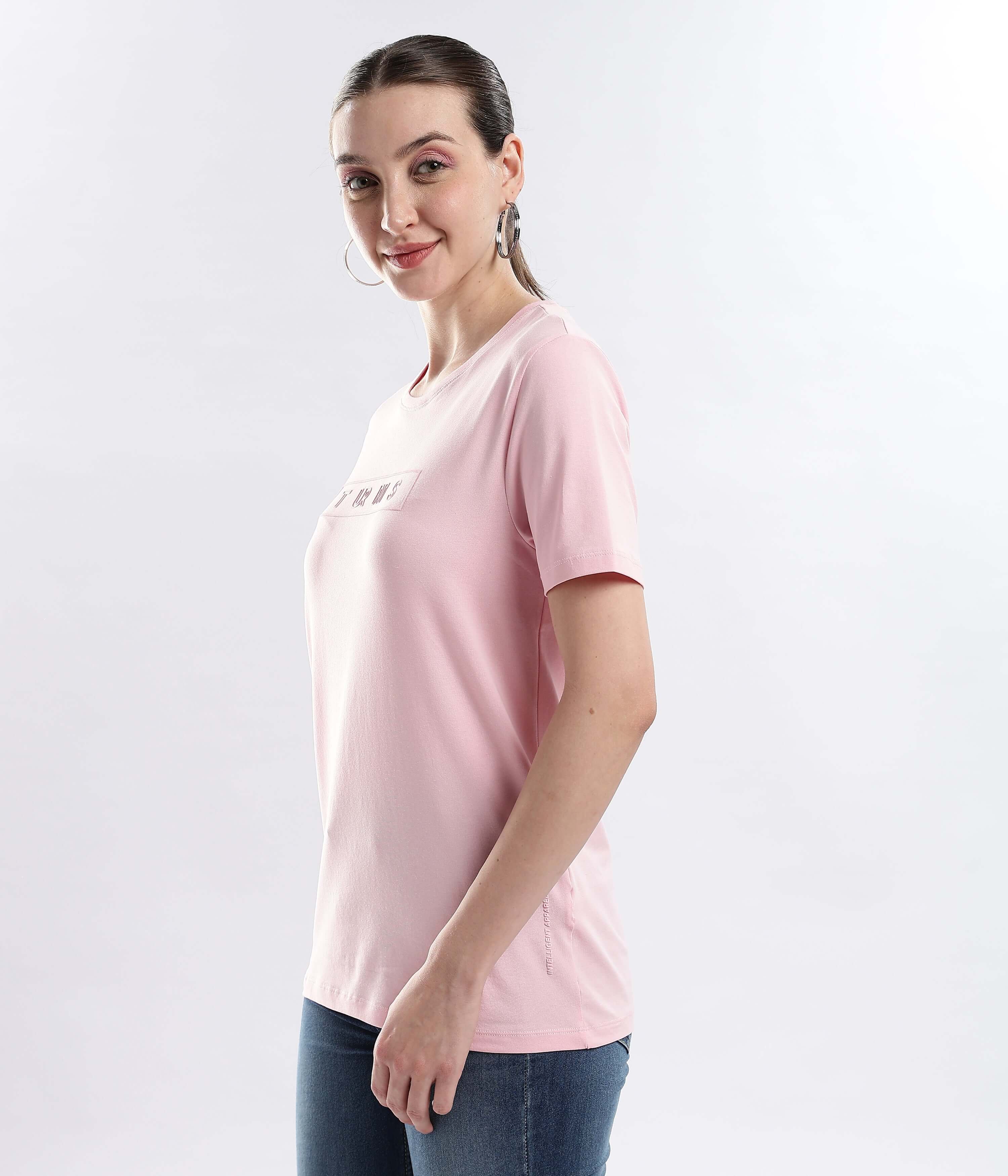 Womens casual t-shirt Quartz Pink Turms Worry-Free Intelligent T-Shirt, comfortable cotton, stretchable and anti-odour for everyday wear.