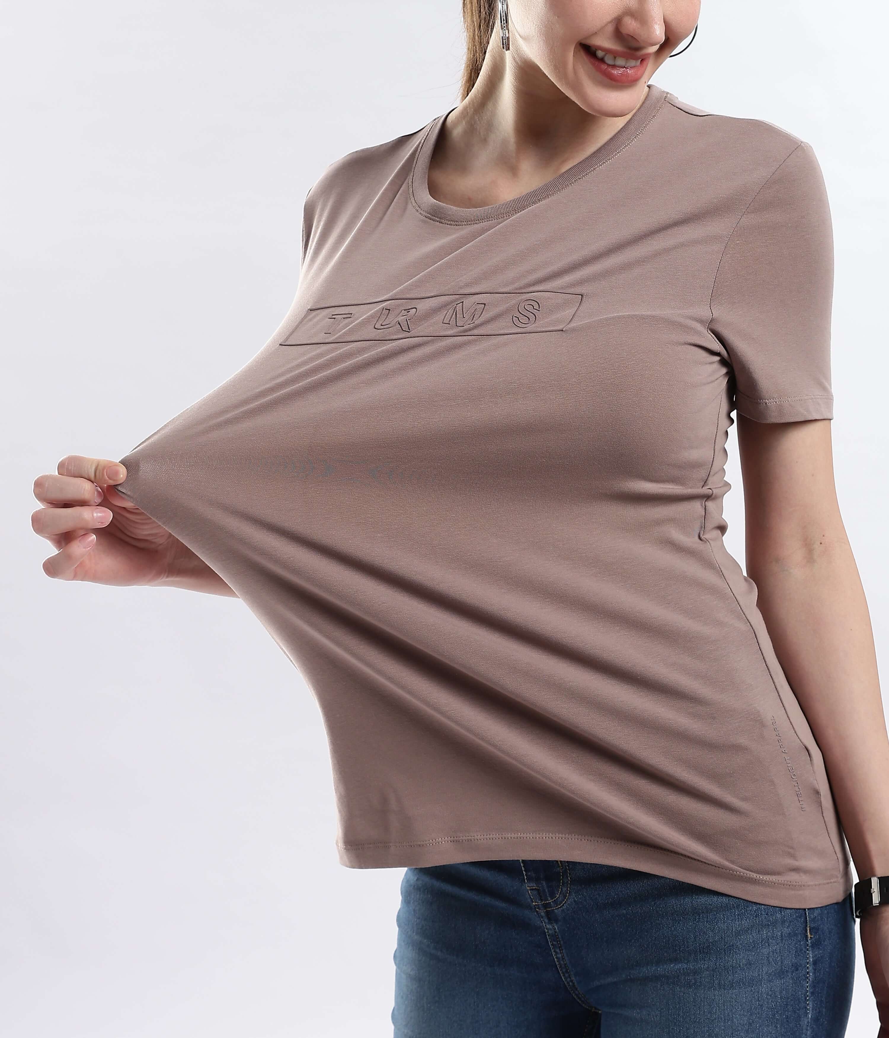 Womens casual t-shirt Garnet Brown Turms Worry-Free Intelligent T-Shirt showcasing stretchable cotton fabric and stylish comfort.