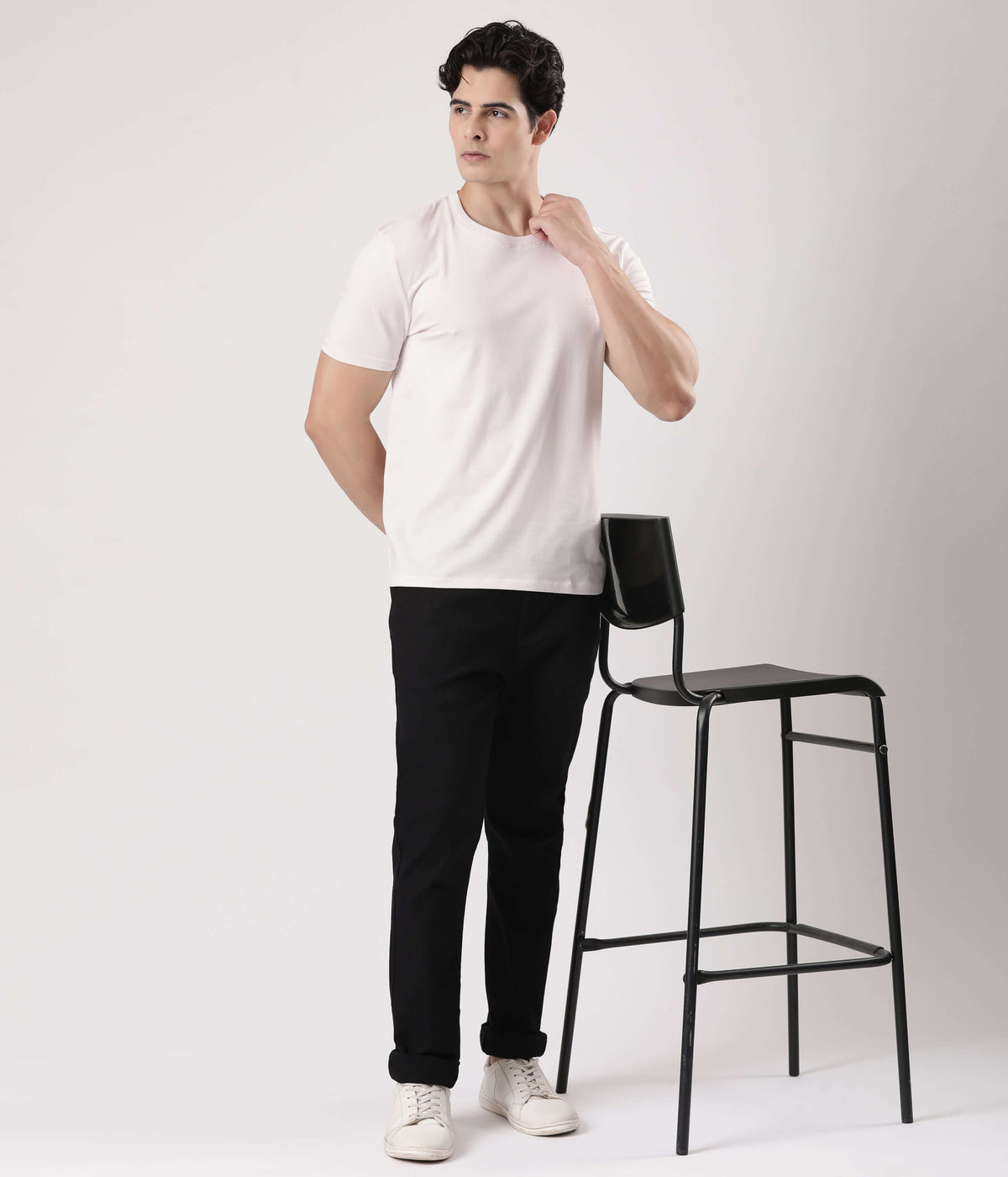 Orchint Tint: stylish men's Turms intelligent apparel t-shirt in soft, breathable fabric.