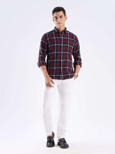 Turms checkered shirt made from recycled cotton, stylish and sustainable for everyday luxury.