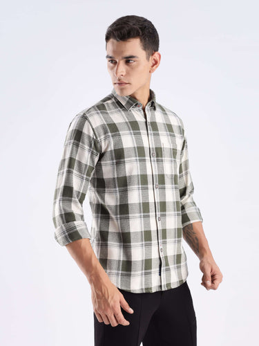 Mint Falls recycled cotton shirt in stylish check pattern, featuring anti-odour and water-repellent technology.